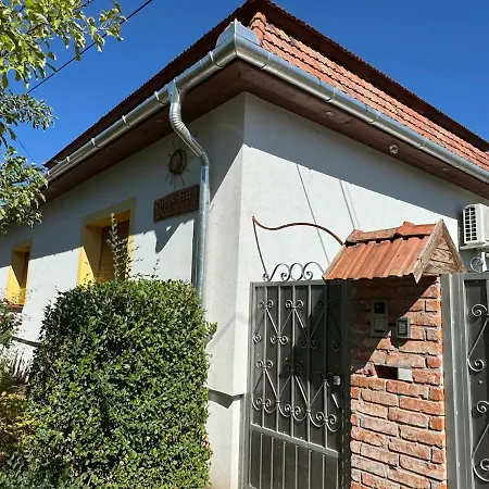 Sunny House One-room * Jaszfenyszaru